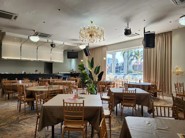 Ador • Vegetarian Nanyang & Western Cuisine