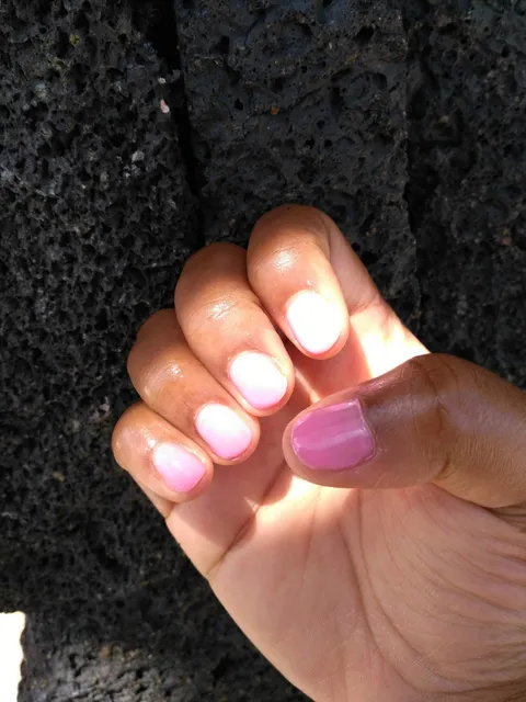 Elegant Nails & Hair