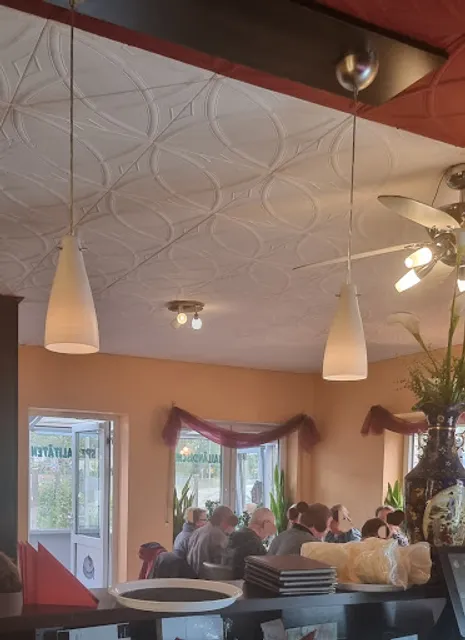 Mai Thu (Asian food und sushi)