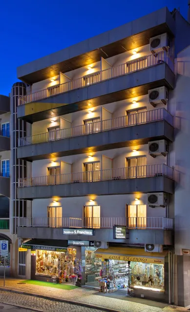 Residence San Francisco, AL