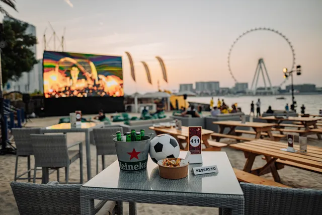 Wavebreaker Beachside Restaurant