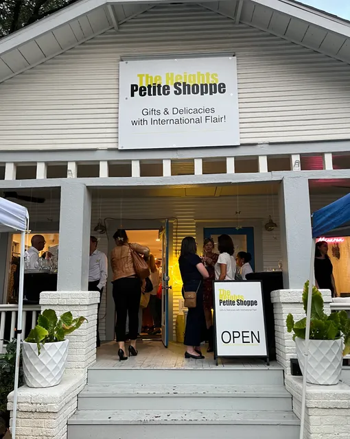 The Heights Petite Shoppe
