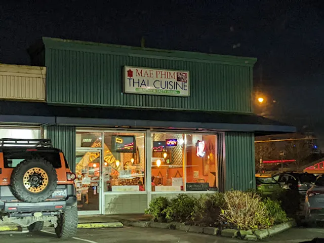 Mae Phim Thai Restaurant