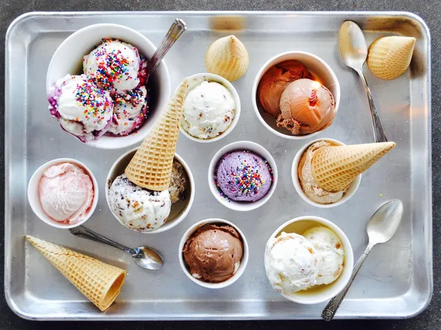 Wanderfull Sweets - Homemade Ice Cream Cups & Local Cookies (inside Chili Basil Thai Grill)