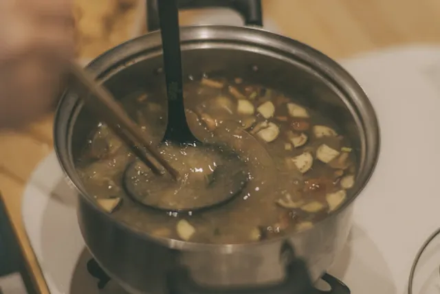 ONIGIRI MAU (オニギリマウ)