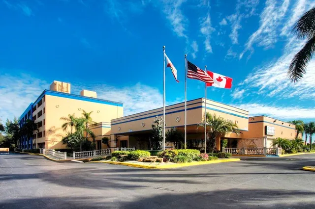 Universal Palms Hotel & Conference Center