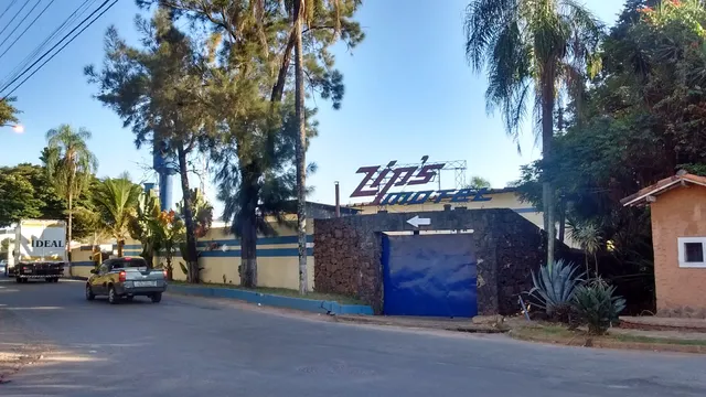 Zip's Motel