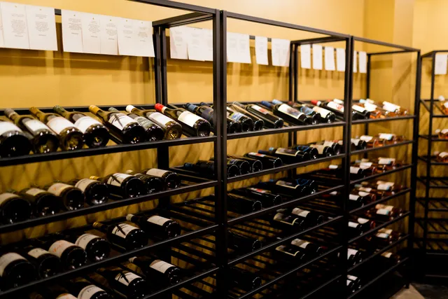 Videira Wine Shop & Bar