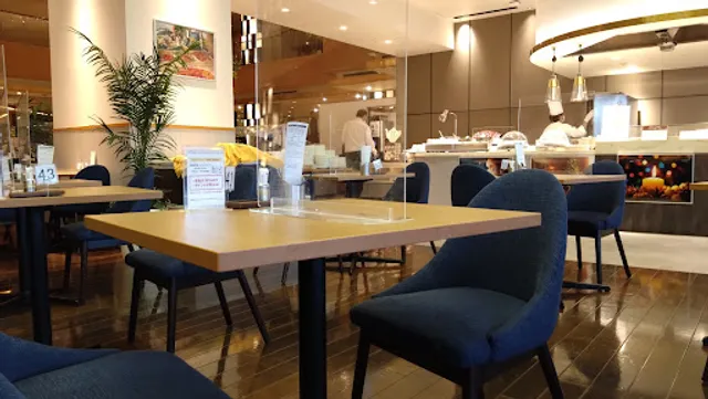 Dining Café Clement