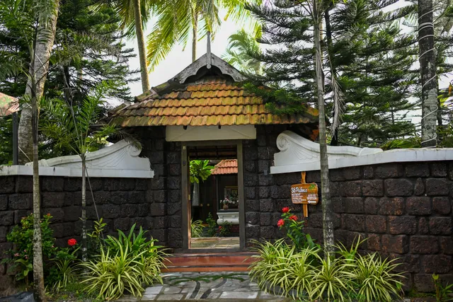 36 Palms Beach Resort