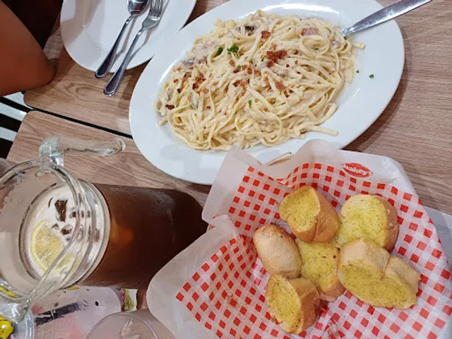 Shakey's Pizza Parlor - Robinsons Antipolo