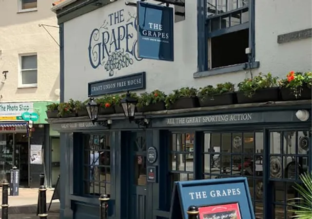 The Grapes Falmouth