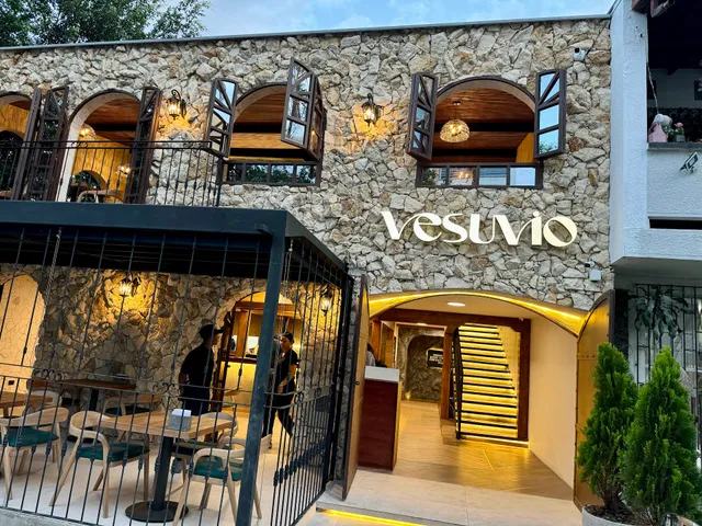 Vesuvio Pizzería en Laureles