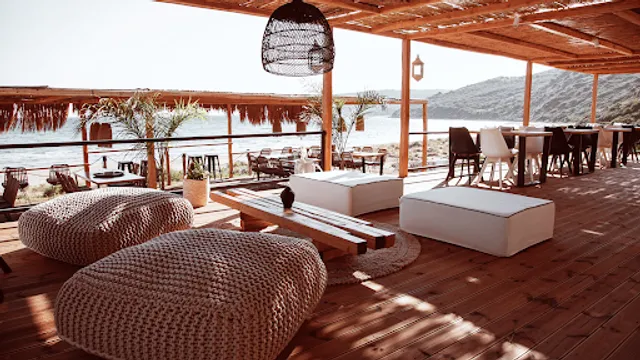 Tartarooga Beach bar