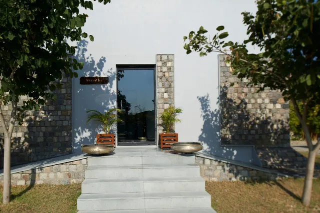 Corbett Hideaway, Nainital