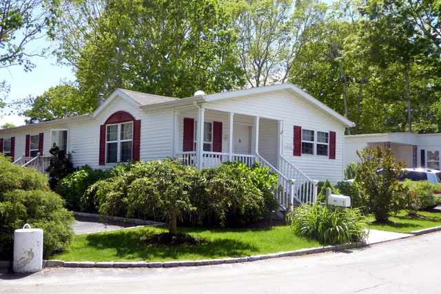 East Hampton Village Manufactured Home Community