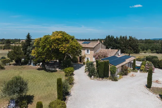 Manon en Luberon : Gites et Chambres d'hôtes - B&B - en Provence