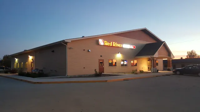 Red River Inn & Suites