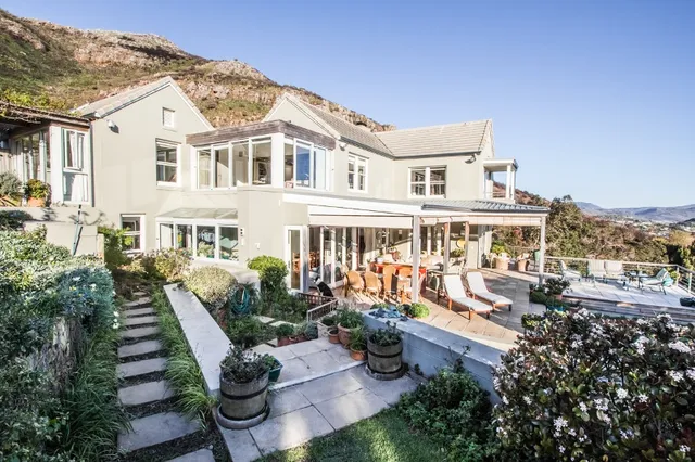 Maesteg garden retreat