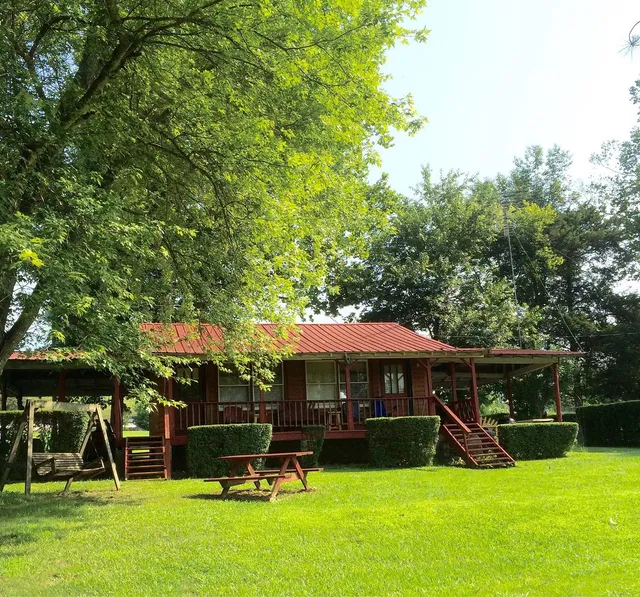 Eureka Riverside Resort