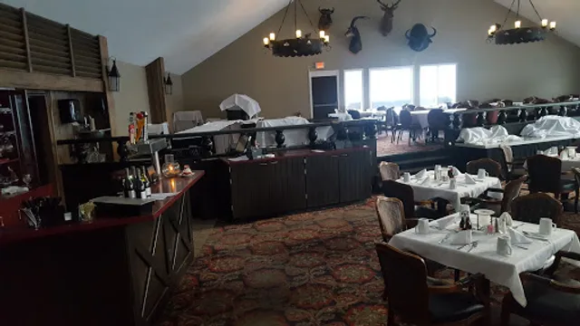 The Highlands at Harbor Springs Main Dining Room