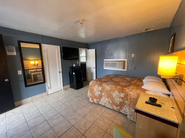 Charlotte Inn Airport