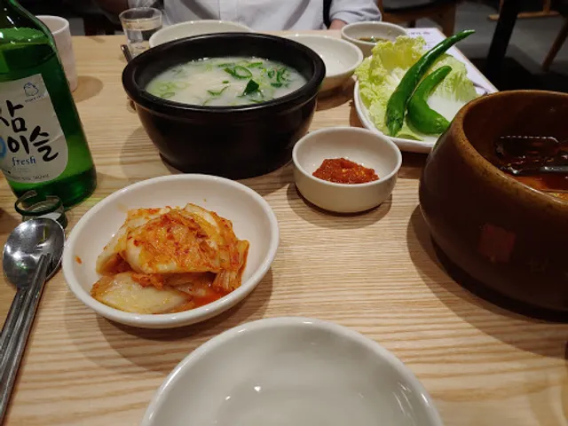 한촌설렁탕 강동명일점