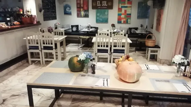 SUN - Menu & Picoteo - Cabezon de la Sal