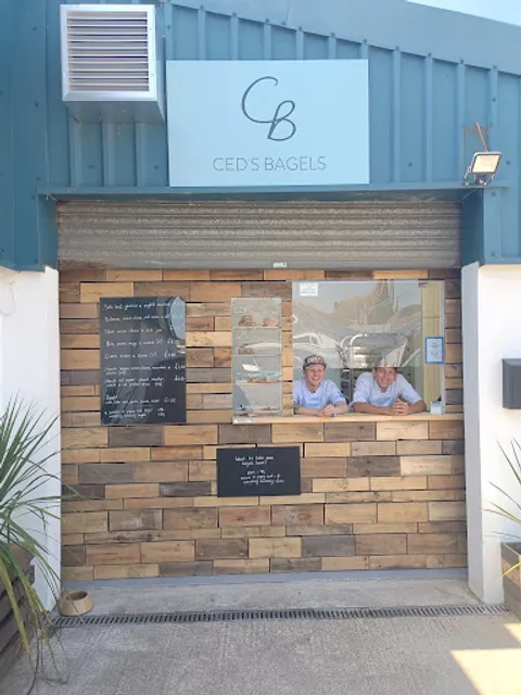Ced's Bagels