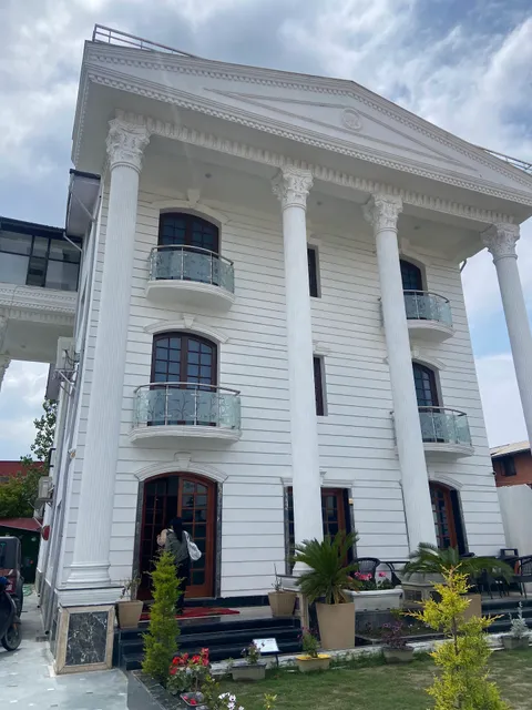 Hotel Oriental Mansion srinagar kashmir