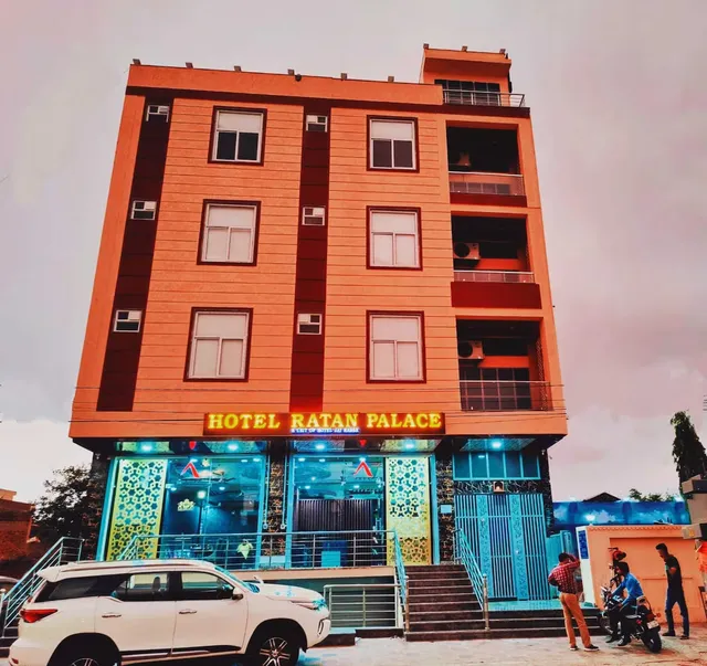 Hotel Ratan Palace