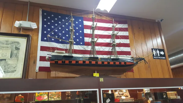 Town Line Antiques Center