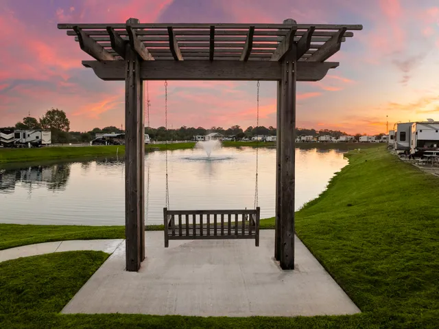 Fallbrook RV Resort by QRV