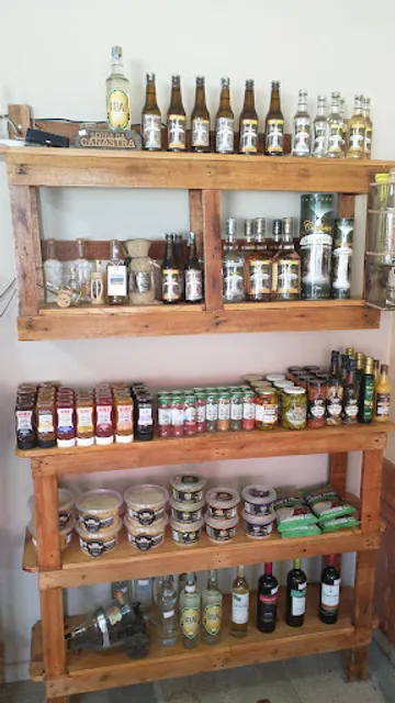 Armazém Mió da Canastra - café e pastel