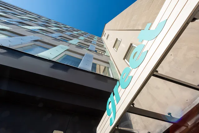 greet Berlin Alexanderplatz