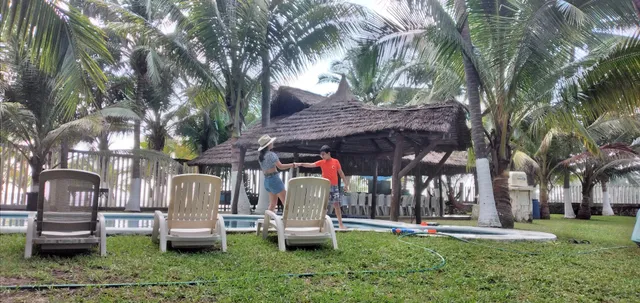 Nicho’s Beach Villas