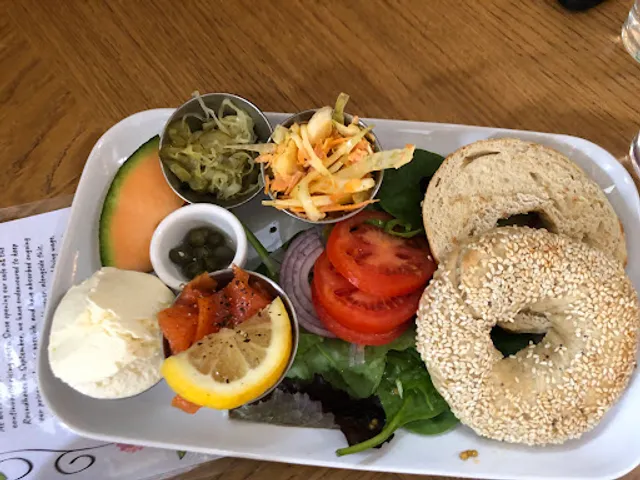 Montreal Style Bagels Bakery & Cafe