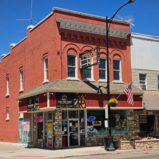 Pueblo Chico Market