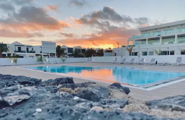 Luxe Salvaje Senator. Vivienda vacacional Lanzarote. Apt. en complejo nuevo con Piscina