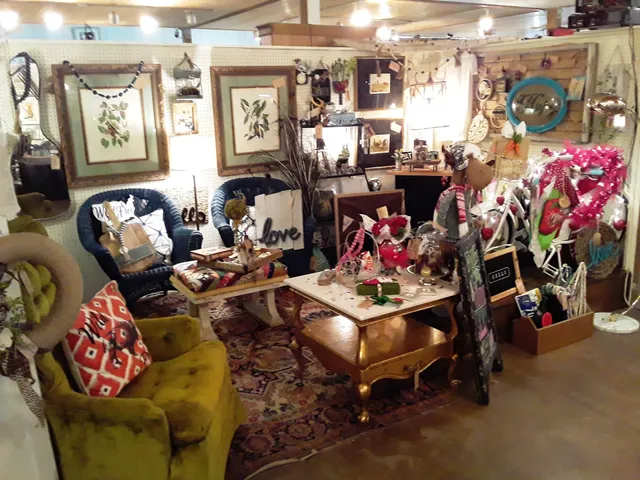 Caldwell Antique Mall & Flea Market