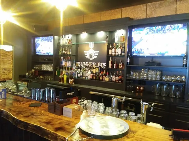 Bunker Bar / Burger Bunker - Post Falls