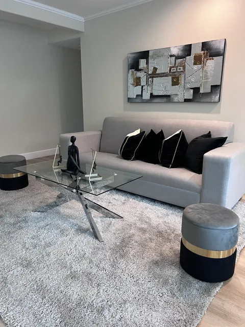 Stylish Home Staging