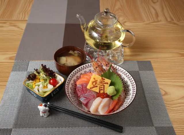 靖壽司(日本料理）