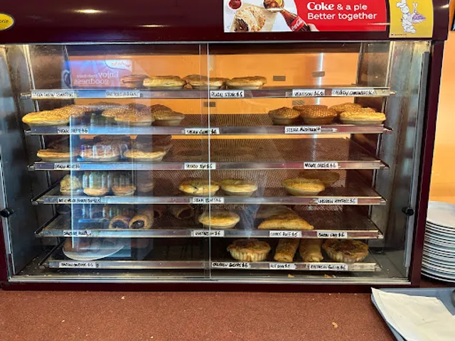 Bernies Bakery & Cafe