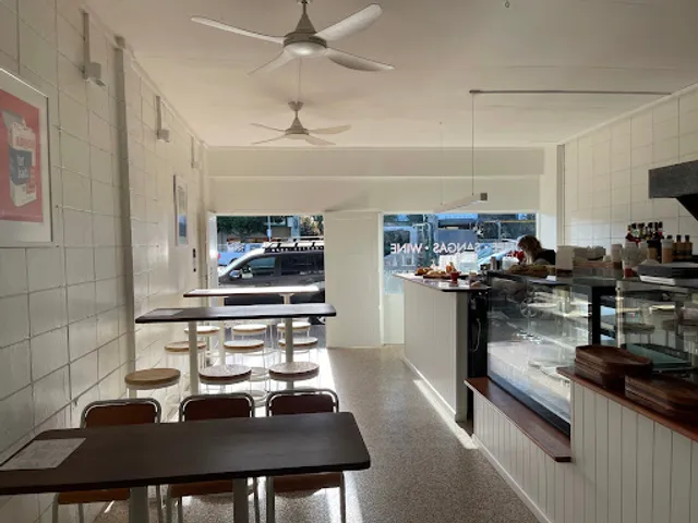 Scott's Luncheonette & Bar