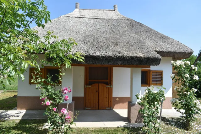 Bence Apartman Tiszabábolna