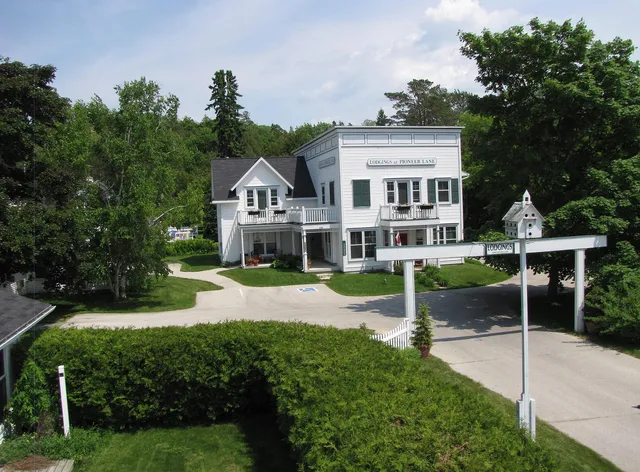 Lodgings at Pioneer Lane