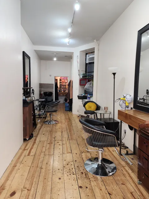 Petra's Looking Glass