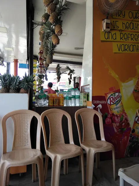 Pasumai Pazamuthir Solai & Juice Corner