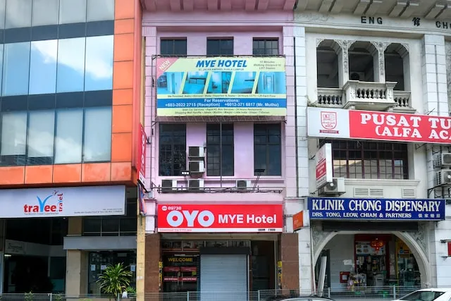 OYO 89843 Mye Hotel